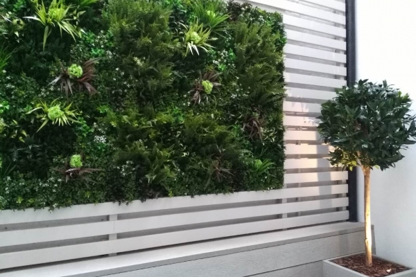 Artificialgreenwall2